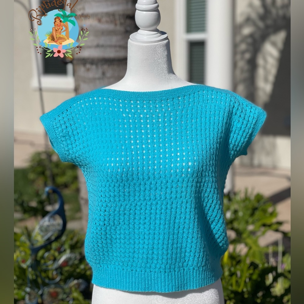 💙 Vintage Turquoise Sweater